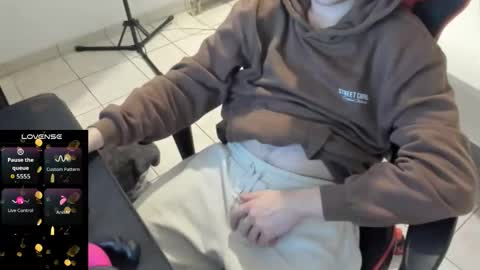 Anthony online show from November 14, 7:48 pm