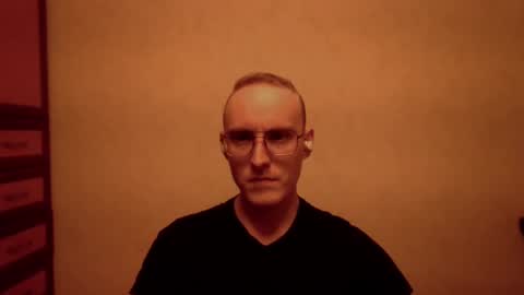 Snapshot of anthonythorn chatting on March 7, 6:43 pm anthonythorn online show from March 7, 6:43 pm