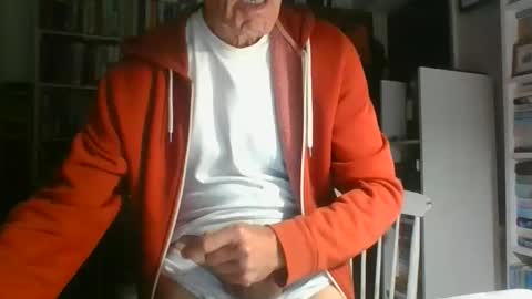 anthonyxxaa online show from October 3, 8:03 pm