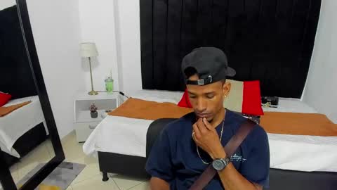       online show from December 8, 10:14 pm