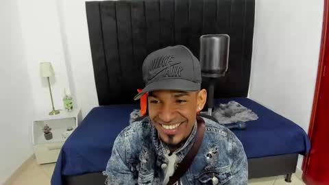       online show from December 18, 11:40 pm