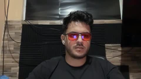 antonio2504 online show from April 19, 10:58 am