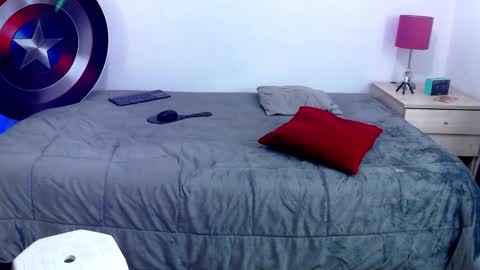 Instagram miguelangel1802  online show from January 15, 5:00 am