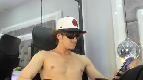 Anthony King online show from October 20, 9:51 pm