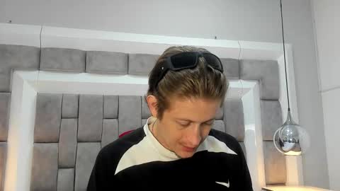 Anthony King online show from November 3, 9:16 pm