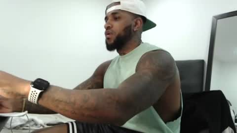 antwanblack11 online show from October 7, 12:04 am