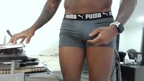 antwanblack11 online show from October 4, 6:13 pm