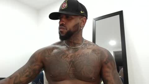 antwanblack11 online show from January 17, 5:00 am