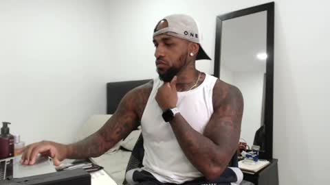 antwanblack11 online show from February 20, 12:47 pm