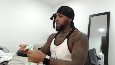 antwanblack11 online show from October 17, 8:35 pm