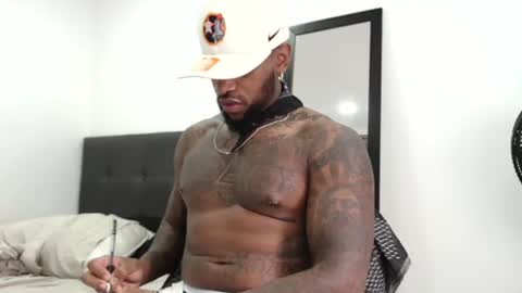 antwanblack11 online show from January 8, 2:46 pm