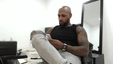 antwanblack11 online show from March 12, 5:24 am