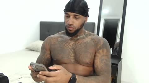 antwanblack11 online show from October 22, 11:30 pm