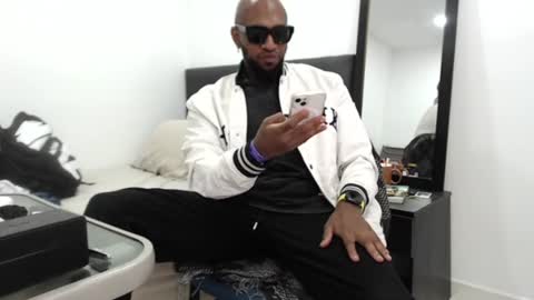 antwanblack11 online show from February 16, 8:33 pm