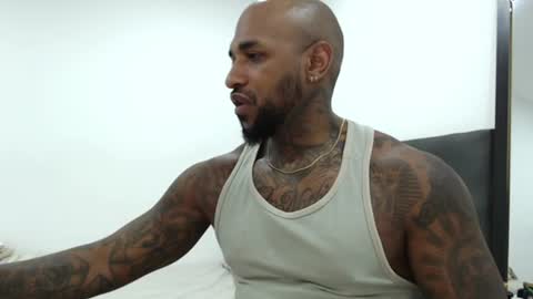 antwanblack11 online show from February 25, 12:03 am