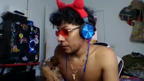 AnuarDHM online show from November 11, 6:24 pm