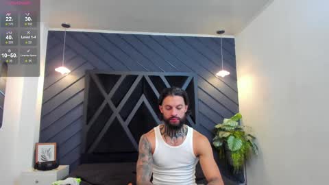 Snapshot of apolo_bianco_ chatting on September 16, 11:38 pm APOLO online show from September 16, 11:38 pm