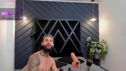 Snapshot of apolo_bianco_ chatting on September 30, 12:17 am APOLO online show from September 30, 12:17 am