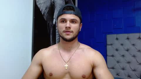 Snapshot of apolo_klein1 chatting on February 12, 7:13 am Apolo online show from February 12, 7:13 am