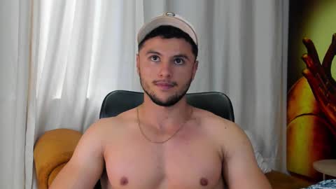 Snapshot of apolo_klein1 chatting on February 23, 8:42 pm Apolo online show from February 23, 8:42 pm