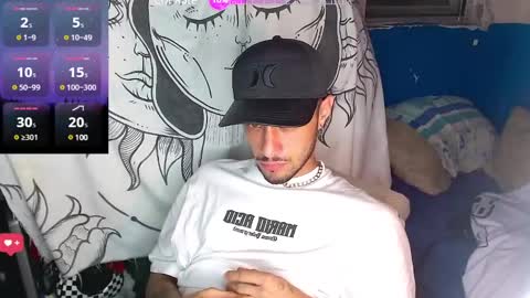 Snapshot of apolo_s chatting on December 27, 5:42 am Andres online show from December 27, 5:42 am