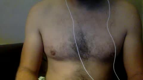 Snapshot of applesauce1584 chatting on February 14, 8:42 am Display Name online show from February 14, 8:42 am