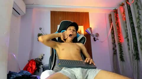 aquarius_xxx online show from October 24, 11:56 am