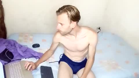 Aquilesmade online show from November 25, 10:45 pm