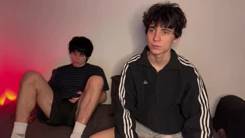 zik and kris online show from January 5, 8:56 pm