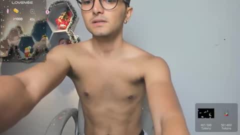 Archie online show from December 16, 8:05 pm