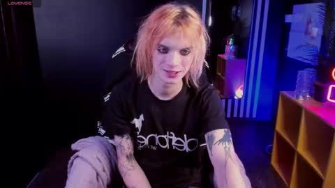 archiehali online show from October 6, 8:46 pm