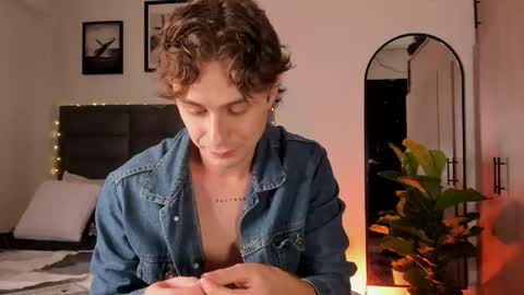 Archie online show from May 1, 9:06 pm