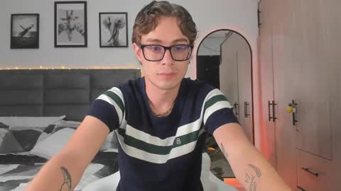 Archie online show from May 7, 6:19 pm