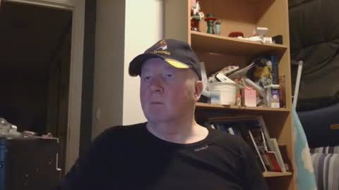 arcticman44 online show from March 22, 7:30 pm