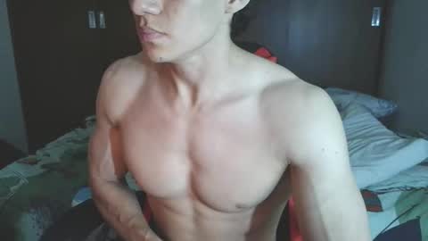 Snapshot of ares_aestheticgod chatting on October 6, 4:06 am Ares D online show from October 6, 4:06 am