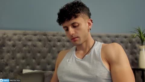 ariasaadeh online show from November 12, 3:29 pm