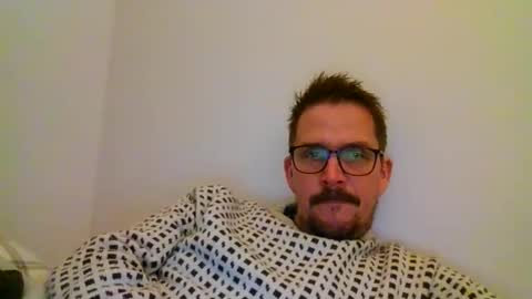 Snapshot of ariparikrigsmann chatting on December 24, 10:39 pm ariparikrigsmann online show from December 24, 10:39 pm