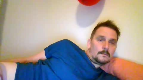 Snapshot of ariparikrigsmann chatting on February 16, 4:53 pm ariparikrigsmann online show from February 16, 4:53 pm