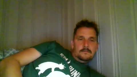 Snapshot of ariparikrigsmann chatting on September 13, 8:32 pm ariparikrigsmann online show from September 13, 8:32 pm