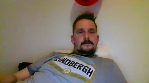 Snapshot of ariparikrigsmann chatting on February 9, 7:52 pm ariparikrigsmann online show from February 9, 7:52 pm
