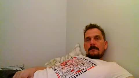 Snapshot of ariparikrigsmann chatting on December 6, 8:07 pm ariparikrigsmann online show from December 6, 8:07 pm
