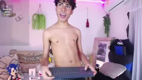 armond online show from February 25, 6:14 am