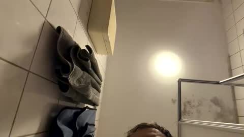 armyskater32 online show from March 1, 10:42 pm