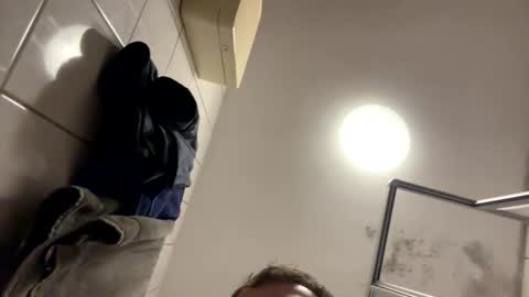 armyskater32 online show from October 26, 10:34 pm