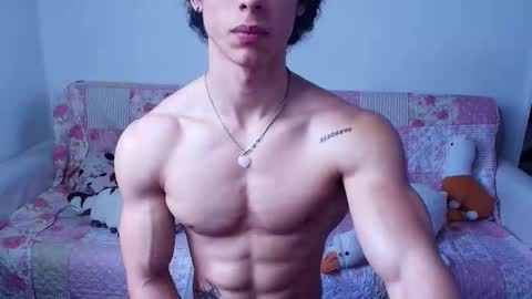 Snapshot of arnold_black69 chatting on February 11, 8:20 pm arnold black online show from February 11, 8:20 pm