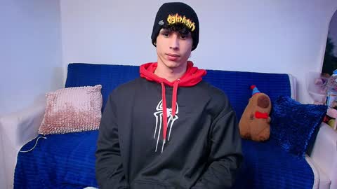 Snapshot of arnold_black69 chatting on December 19, 8:13 pm arnold black online show from December 19, 8:13 pm