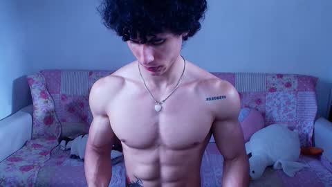 Snapshot of arnold_black69 chatting on February 10, 7:49 pm arnold black online show from February 10, 7:49 pm