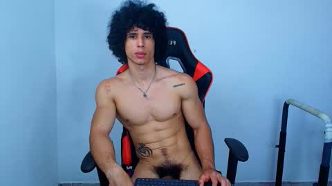 Snapshot of arnold_black69 chatting on September 11, 1:43 pm arnold black online show from September 11, 1:43 pm