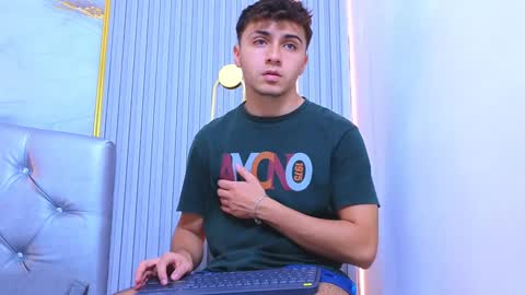 aron__cooper online show from December 12, 2:37 am