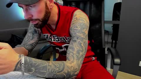 AronGrant online show from February 20, 11:23 am